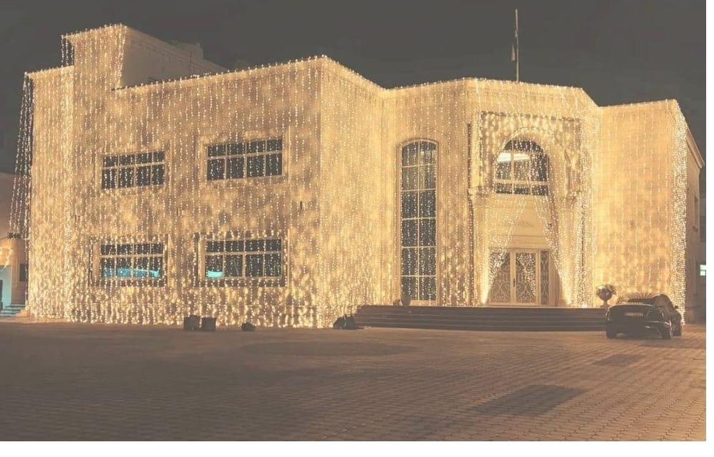 Palace style building lighting decor